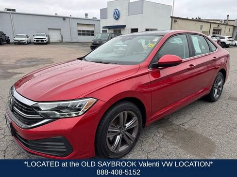 Certified 2023 Volkswagen Jetta SE w/ Panoramic Sunroof Package FWD image 1