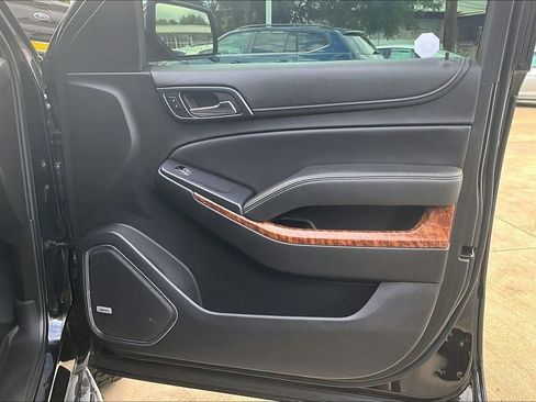 Used 2018 Chevrolet Tahoe Premier AWD/4WD image 26