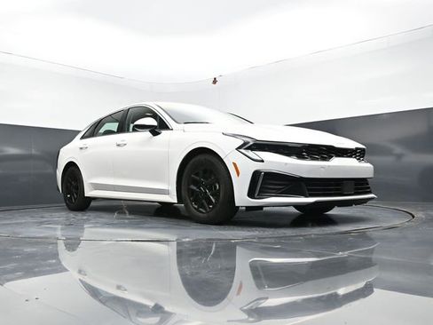 Used 2025 Kia K5 LXS image 43