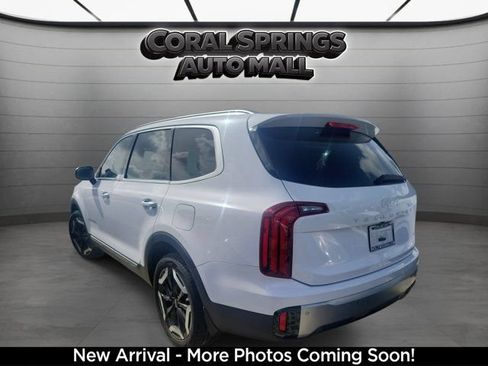 Certified 2024 Kia Telluride S w/ S Sunroof Package AWD/4WD image 3