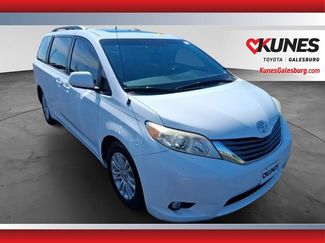 Used 2012 Toyota Sienna XLE w/ Entertainment Pkg FWD video 1