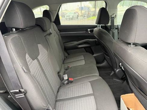 Used 2026 Kia Sorento LX FWD image 20