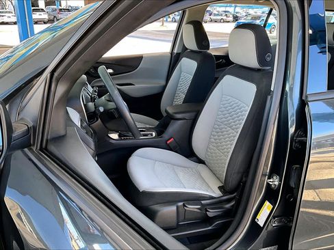 Used 2019 Chevrolet Equinox LS image 7