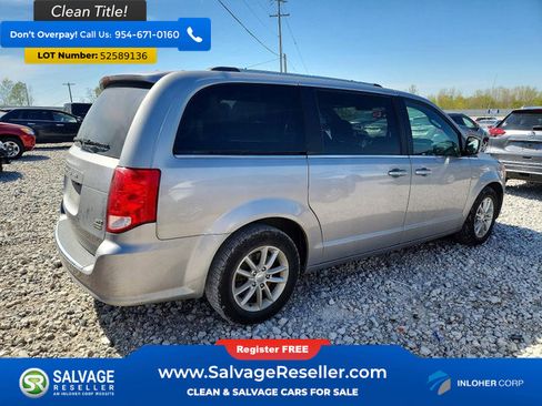Used 2018 Dodge Grand Caravan SXT FWD image 4