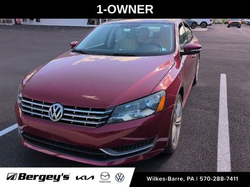 Used 2015 Volkswagen Passat TDI SE FWD image 1