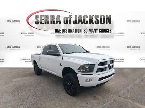 Used 2017 RAM 2500 Big Horn w/ Sport Appearance Group AWD/4WD image 2