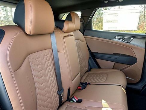 New 2026 Kia Sportage X-Line w/ X-Line Premium Package image 24