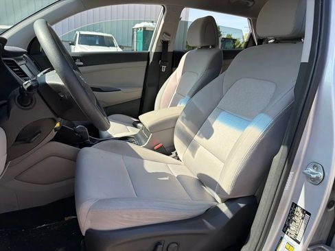 Used 2017 Hyundai Tucson SE AWD/4WD image 15