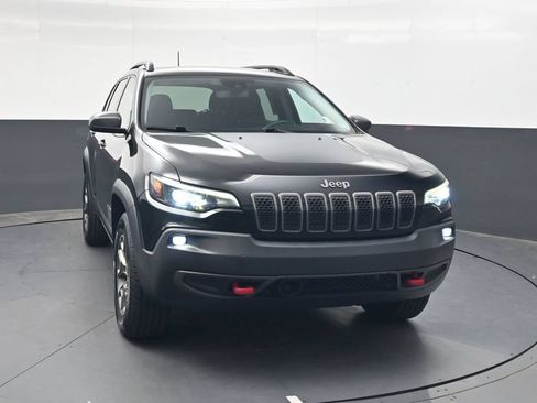 Used 2021 Jeep Cherokee Trailhawk AWD/4WD image 13
