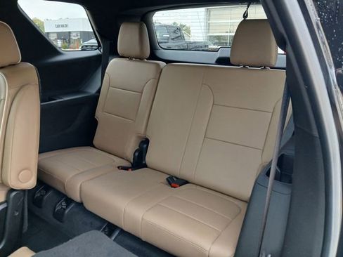 Certified 2022 Chevrolet Traverse Premier image 17