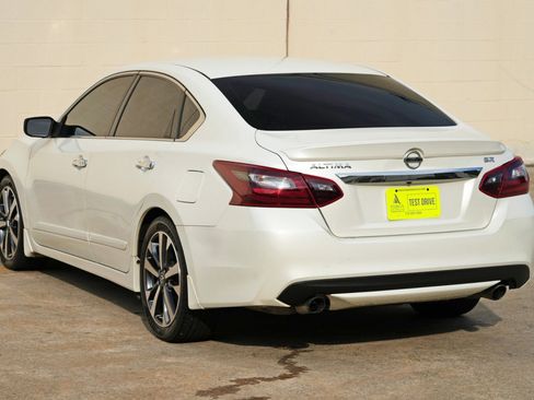 Used 2017 Nissan Altima 2.5 SR FWD image 43