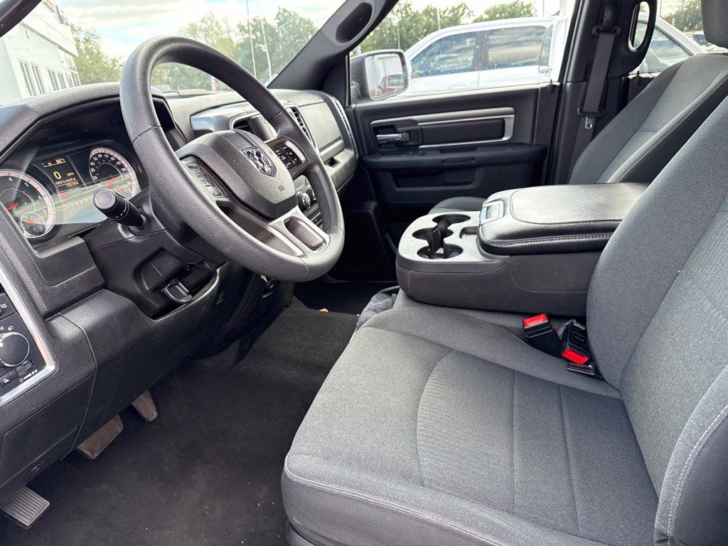 Used 2024 RAM 1500 Warlock RWD image 11