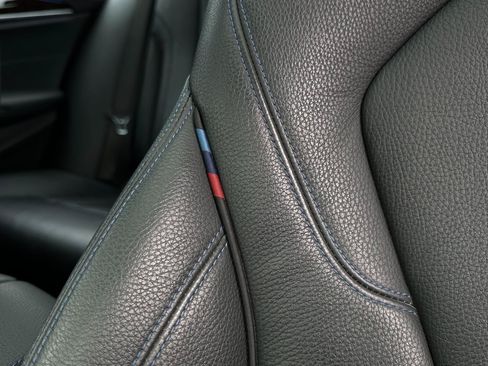 Used 2020 BMW 530i w/ M Sport Package RWD image 17