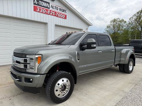 Used 2019 Ford F450 Limited AWD/4WD image 3