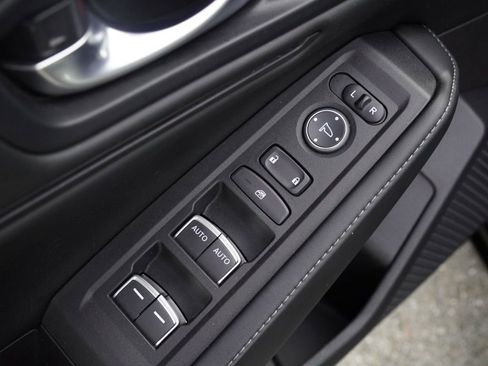 Used 2023 Honda Accord Sport image 9