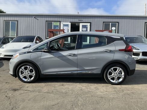 Used 2021 Chevrolet Bolt LT image 5