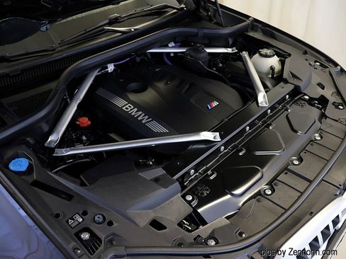 Certified 2025 BMW X6 xDrive40i w/ Climate Comfort Package image 38