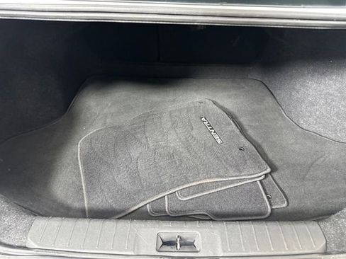 Used 2021 Nissan Sentra SR w/ SR Premium Package image 26