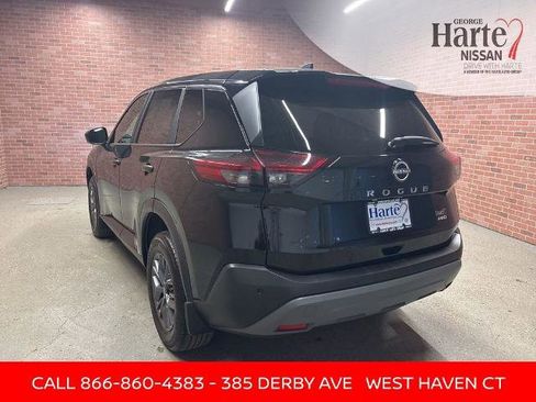 Certified 2023 Nissan Rogue S image 4