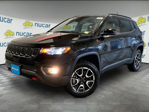 New 2026 Jeep Compass Trailhawk w/ Sun, Sound & Navigation Group image 4