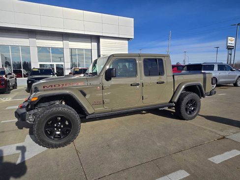 Used 2020 Jeep Gladiator Mojave image 1