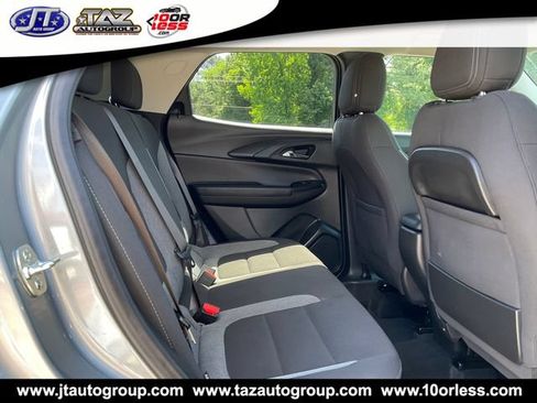 Used 2025 Chevrolet TrailBlazer LT AWD/4WD image 12