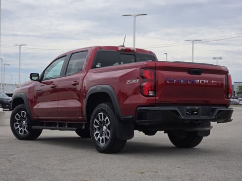 Used 2024 Chevrolet Colorado Z71 w/ Z71 Convenience Package 2 AWD/4WD image 16