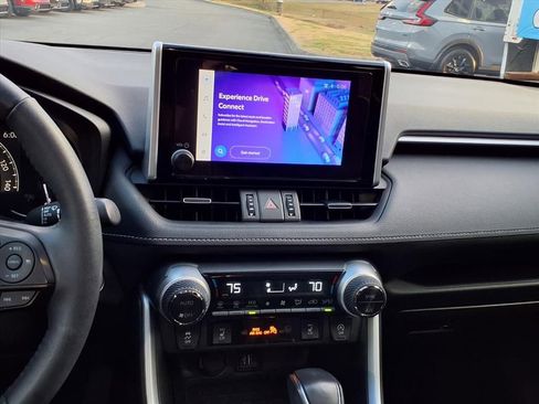 Used 2024 Toyota RAV4 XLE Premium image 15