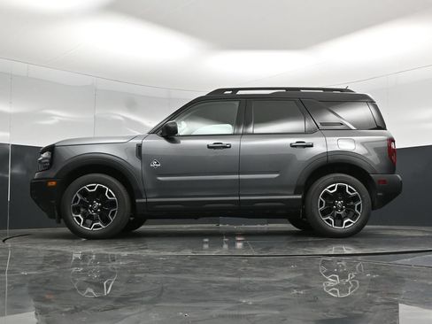 Used 2025 Ford Bronco Sport Outer Banks AWD/4WD image 48