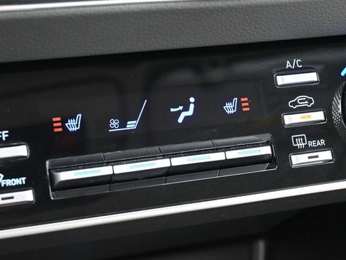 Used 2023 Hyundai Sonata SEL image 25