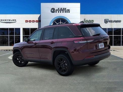 New 2026 Jeep Grand Cherokee Altitude RWD image 9