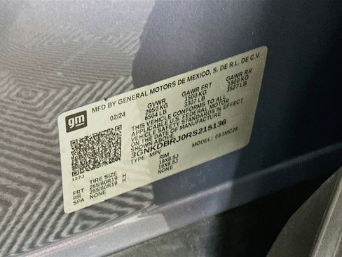 Used 2024 Chevrolet Blazer EV LT AWD/4WD image 12