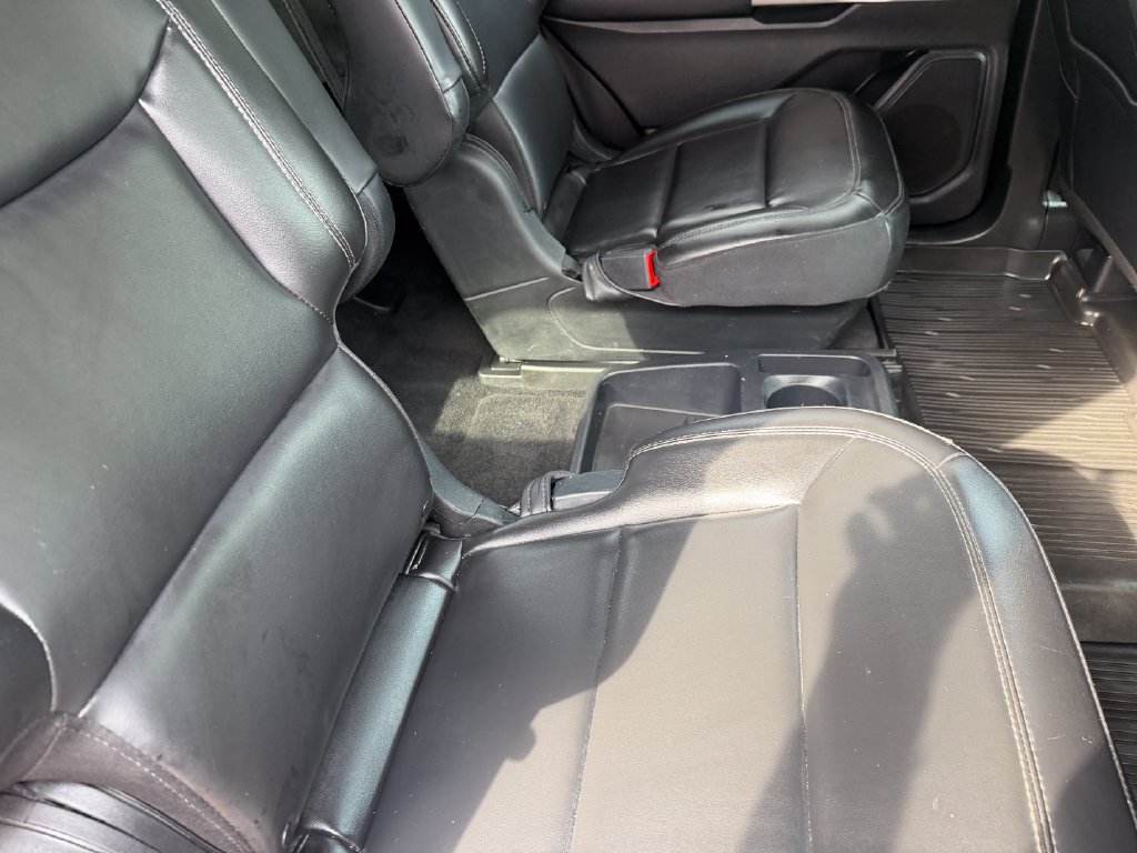 Certified 2021 Ford Explorer XLT w/ Equipment Group 202A AWD/4WD image 22