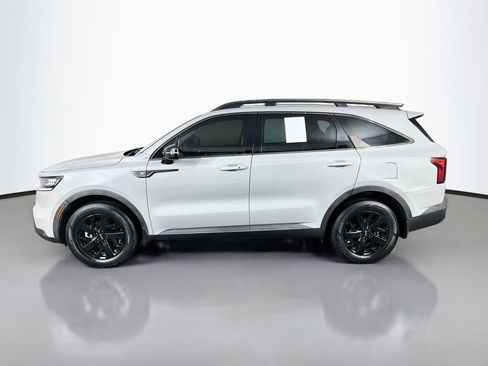 Used 2023 Kia Sorento S AWD/4WD image 4