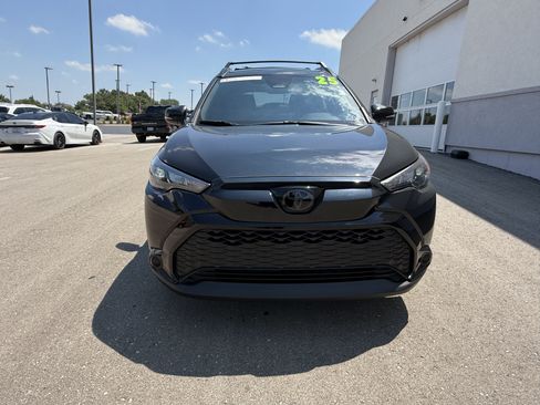 Used 2025 Toyota Corolla Cross AWD Hybrid image 10