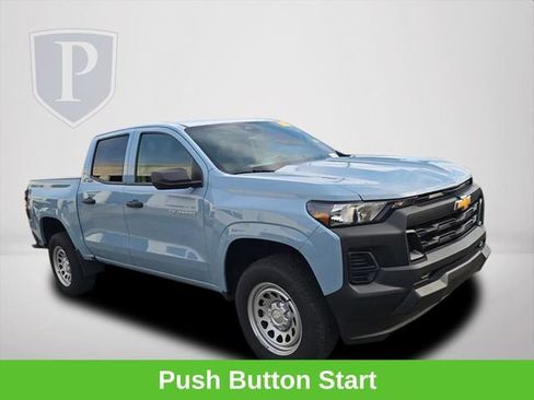 Certified 2025 Chevrolet Colorado W/T RWD image 2