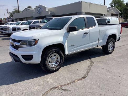 Used 2015 Chevrolet Colorado W/T w/ WT Convenience Package AWD/4WD image 1