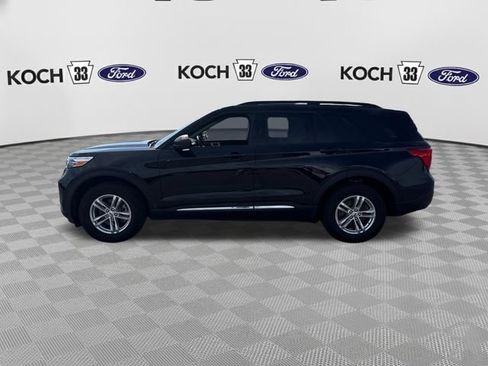 Used 2023 Ford Explorer XLT w/ Equipment Group 202A AWD/4WD image 4