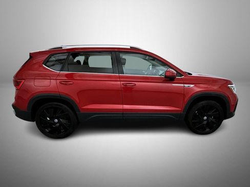 Used 2024 Volkswagen Taos SEL AWD/4WD image 4
