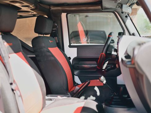 Used 2007 Jeep Wrangler X image 12