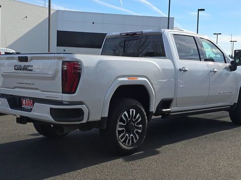 Used 2024 GMC Sierra 3500 Denali Ultimate image 40