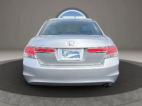Used 2012 Honda Accord LX image 8