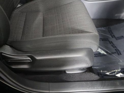 Used 2023 Honda HR-V LX image 27