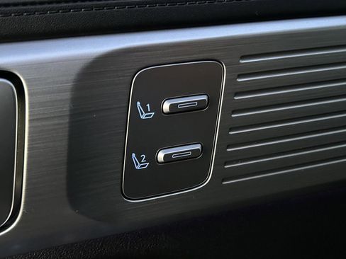 Used 2024 Hyundai Santa Fe Limited image 12