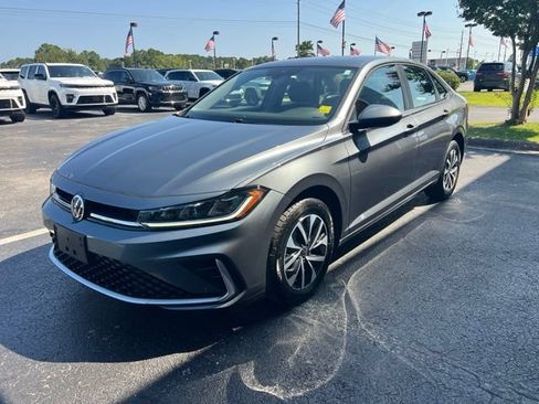 Used 2025 Volkswagen Jetta S FWD image 4