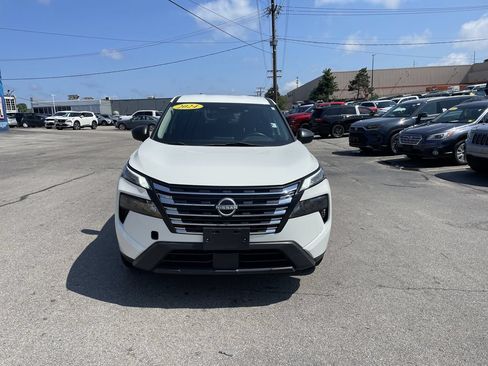 Used 2024 Nissan Rogue S FWD image 5