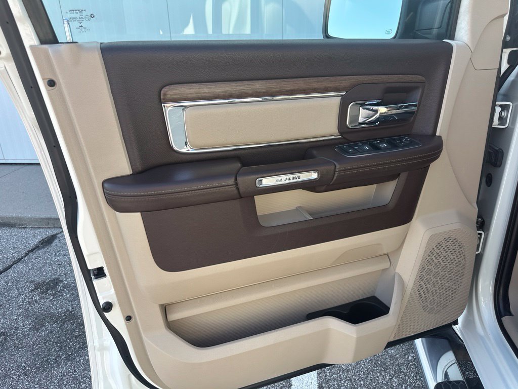 Used 2017 RAM 1500 Laramie w/ Convenience Group AWD/4WD image 13