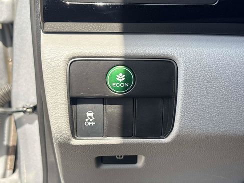 Used 2016 Honda Accord LX image 29