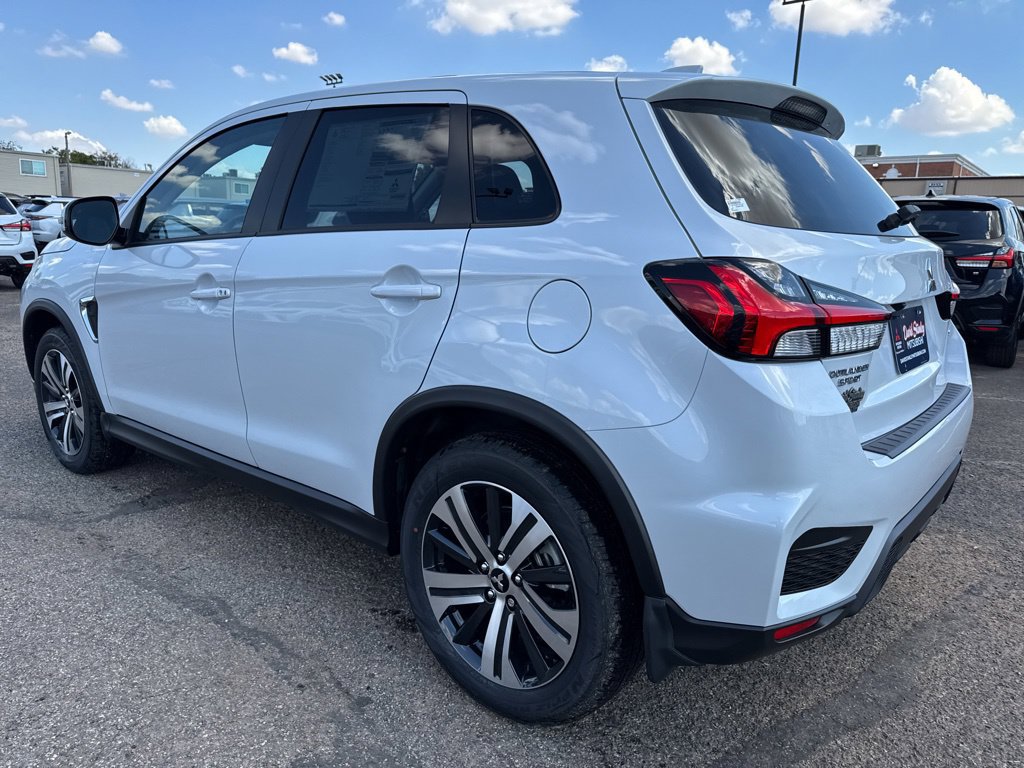 New 2027 Mitsubishi Outlander Sport SE FWD image 6
