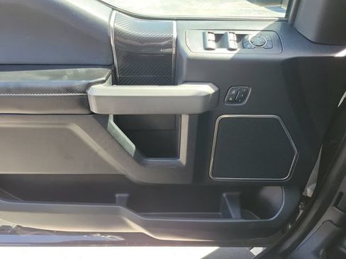 Used 2018 Ford F150 Raptor w/ Equipment Group 802A Luxury AWD/4WD image 19